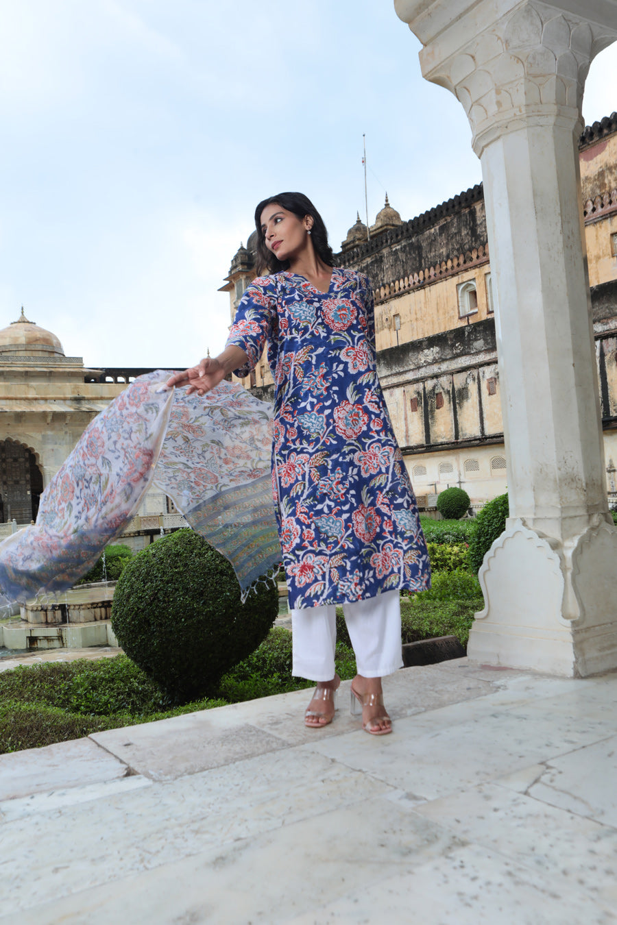 Chaap ae Surmayi - Kurta Set