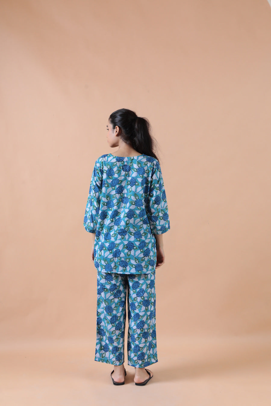 Neelzaar- Loungewear
